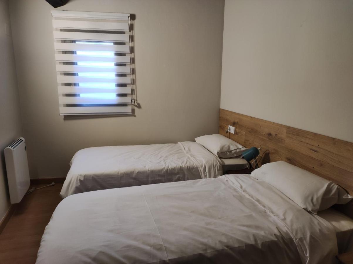 Apt 3 Atic Acollidor Al Centre De Vic - Aptgarbi Kültér fotó