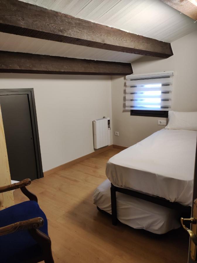 Apt 3 Atic Acollidor Al Centre De Vic - Aptgarbi Kültér fotó